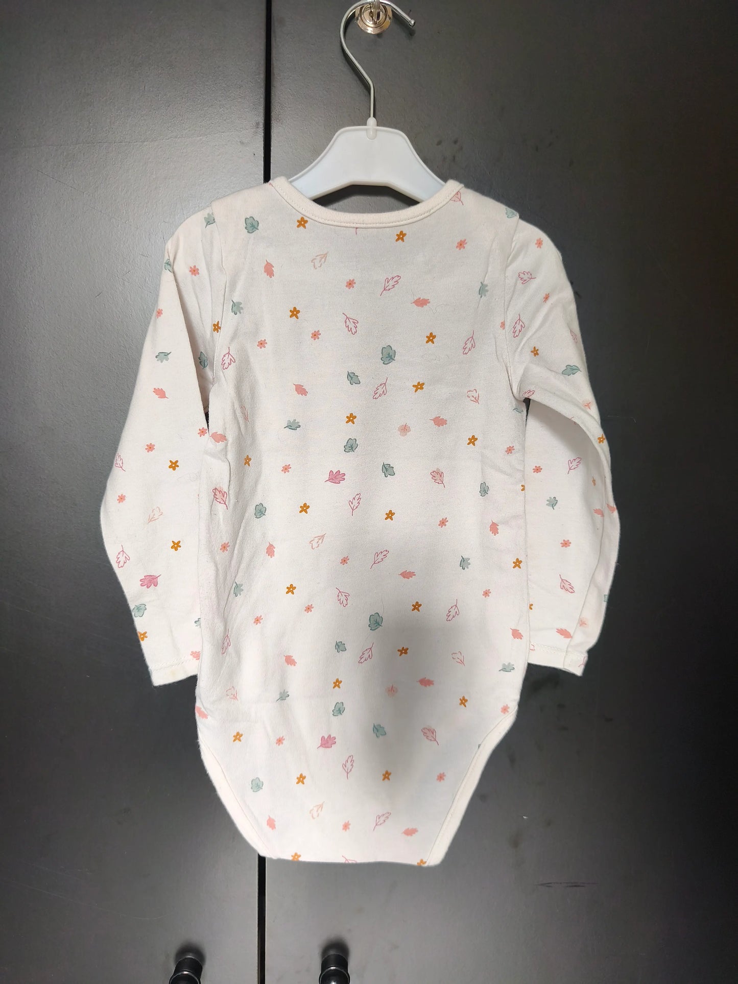 Body blanc imprimé feuilles vertes et or – Orchestra 24 mois ref 414