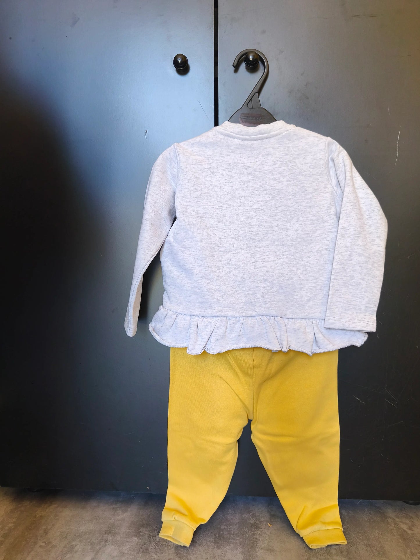 Ensemble Pull & Pantalon Winnie – Disney Baby – 6 Mois ref 201
