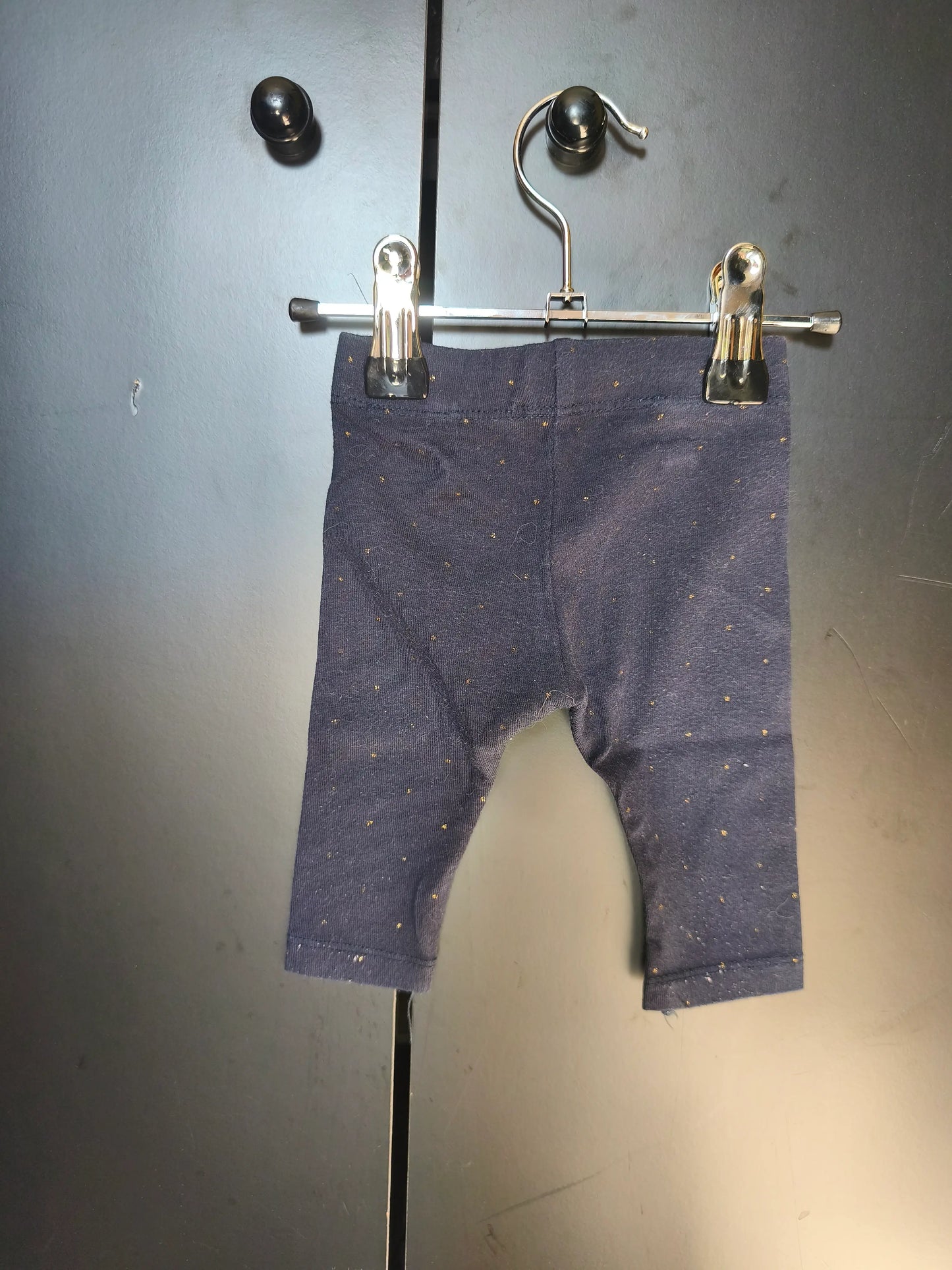 Legging Bleu Nuit à Petits Points Dorés – Kiabi – 3 Mois ref 172