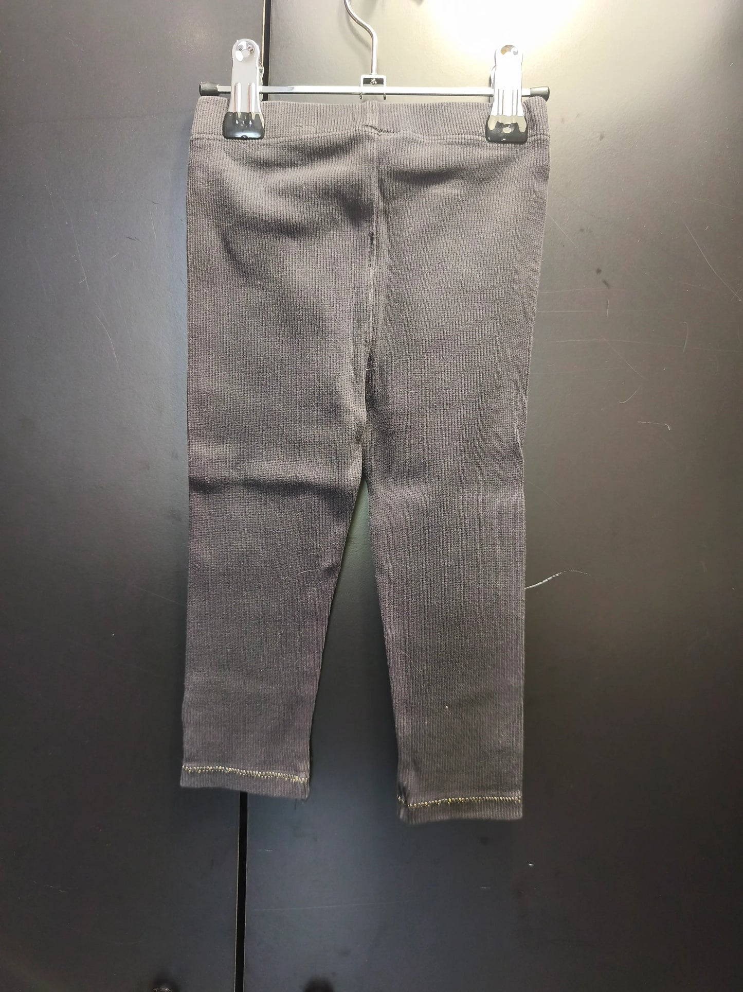 Legging Noir Côtelé avec Détails Dorés – Orchestra 18 mois ref 398