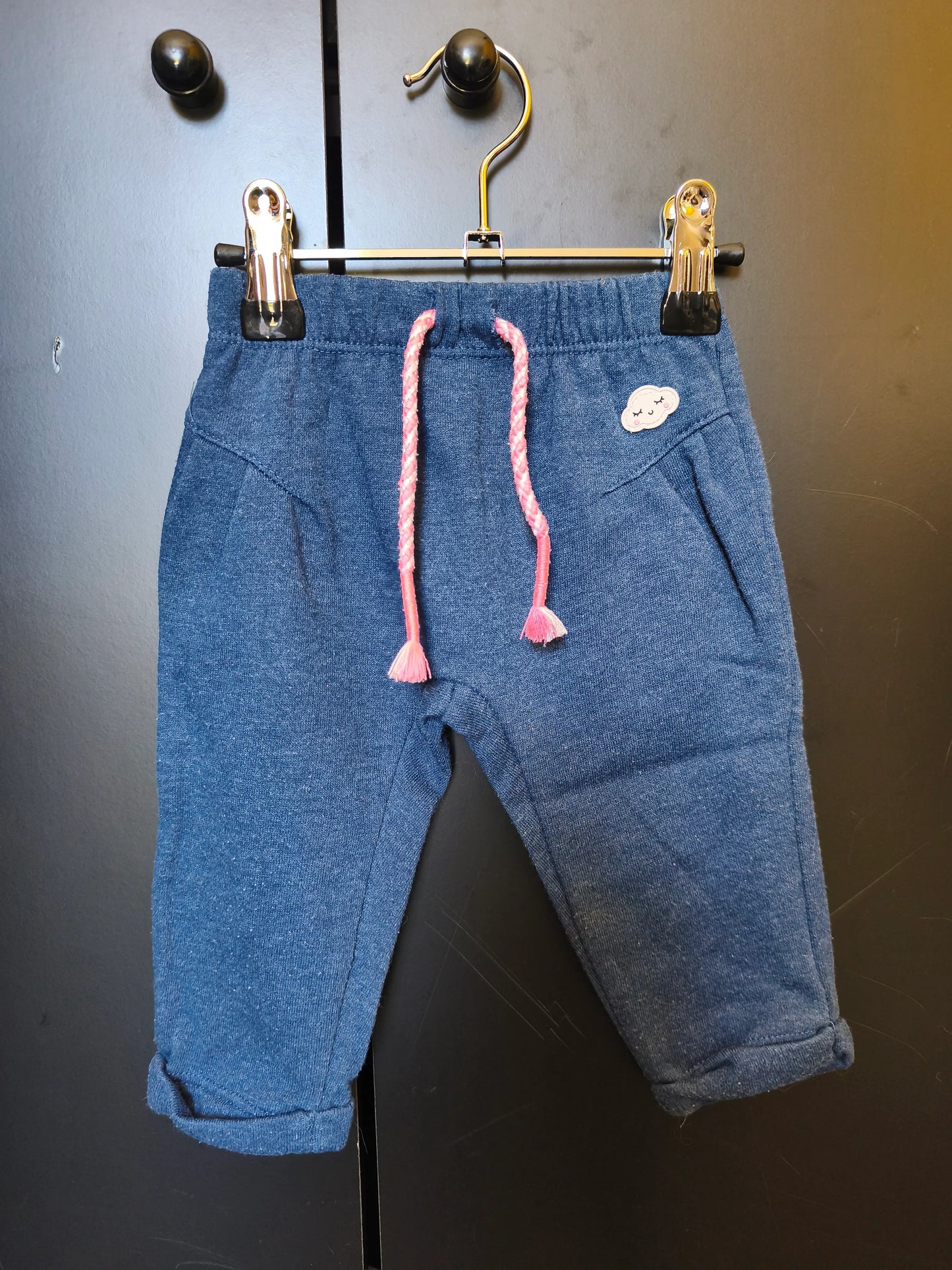 Pantalon Bleu avec Nuages et Arc-en-Ciel – TEX – 6 Mois ref 243