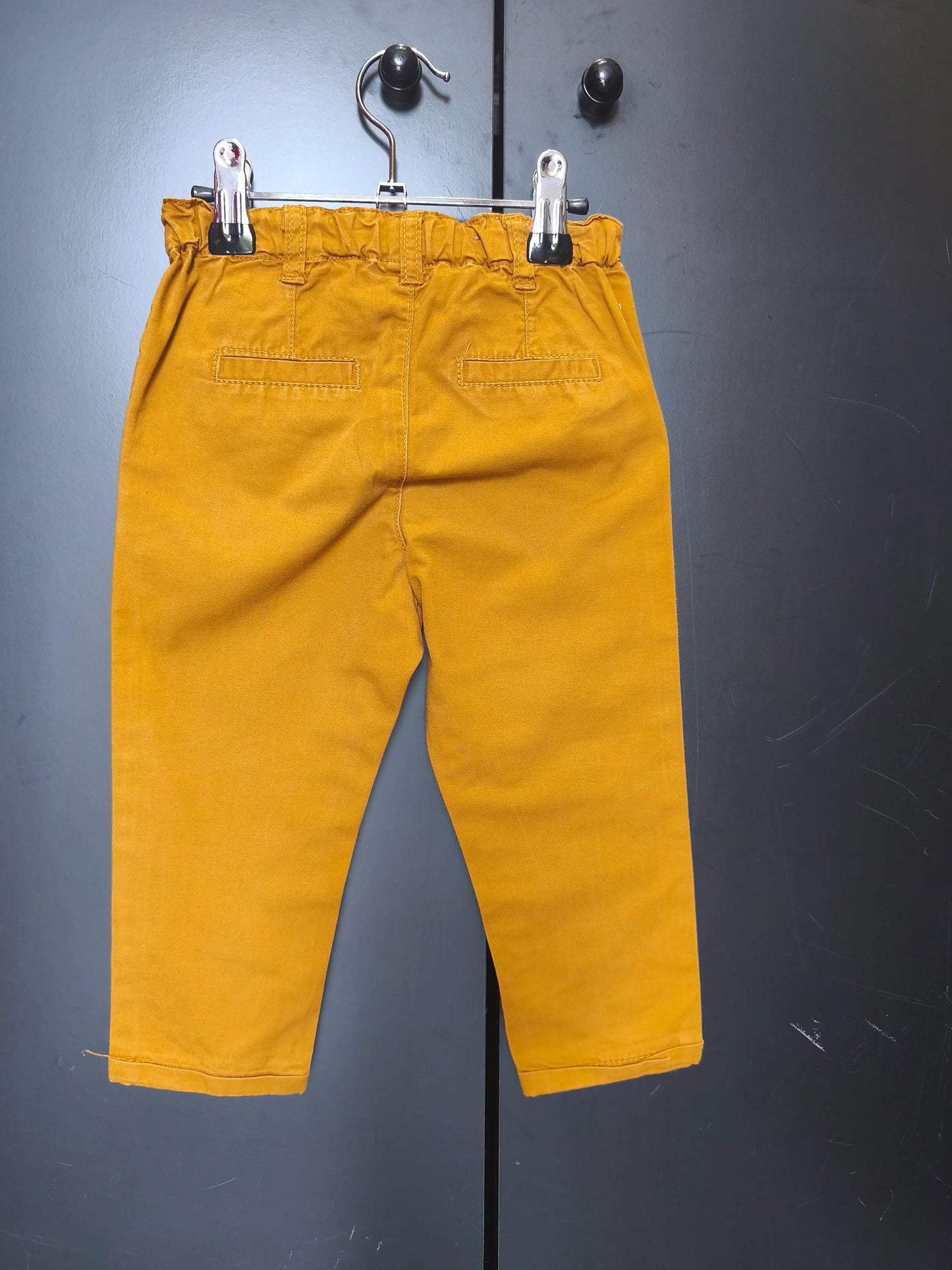 Pantalon chino Kiabi 18 mois - Poches avant, bouton simple & élastique intérieur ref 38