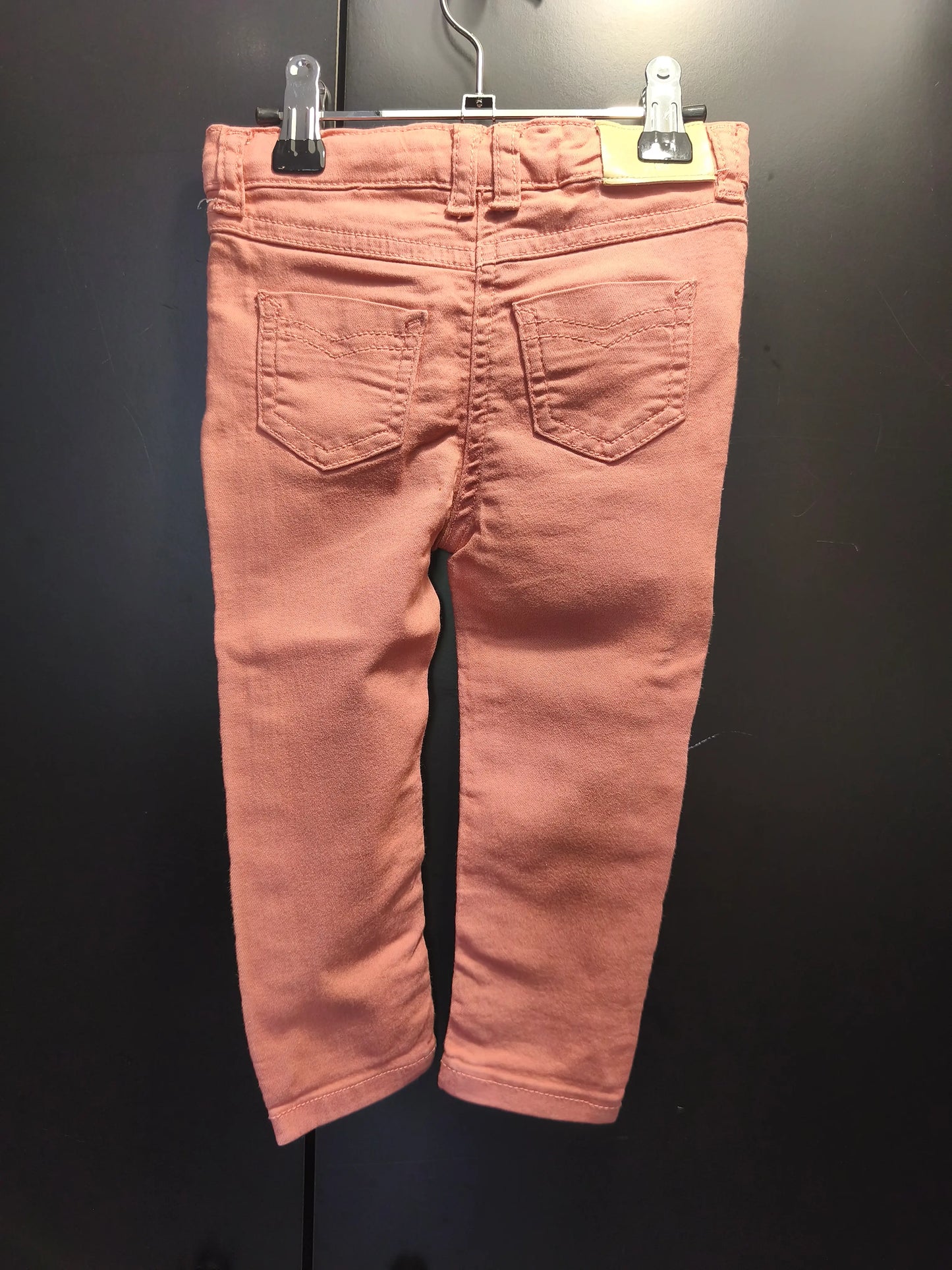 Pantalon Jean Rose Foncé Coupe Droite – Tape à l’Œil 18 mois ref 394