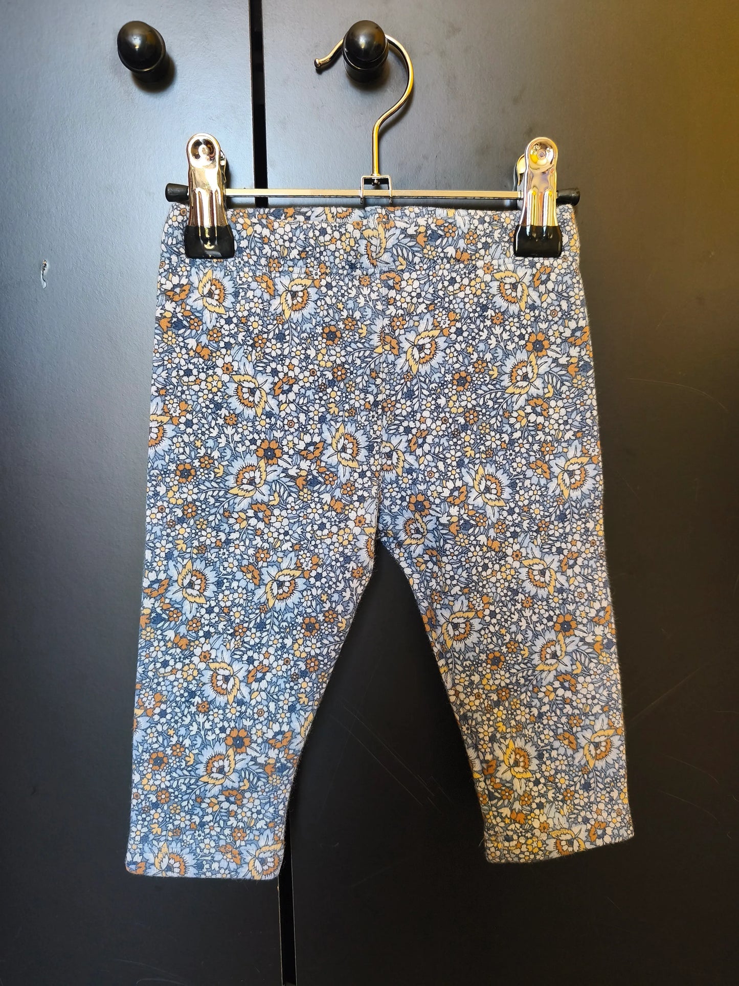 Pantalon Bleu Fleuri – Molletonné – Sergent Major – 6 Mois ref 245