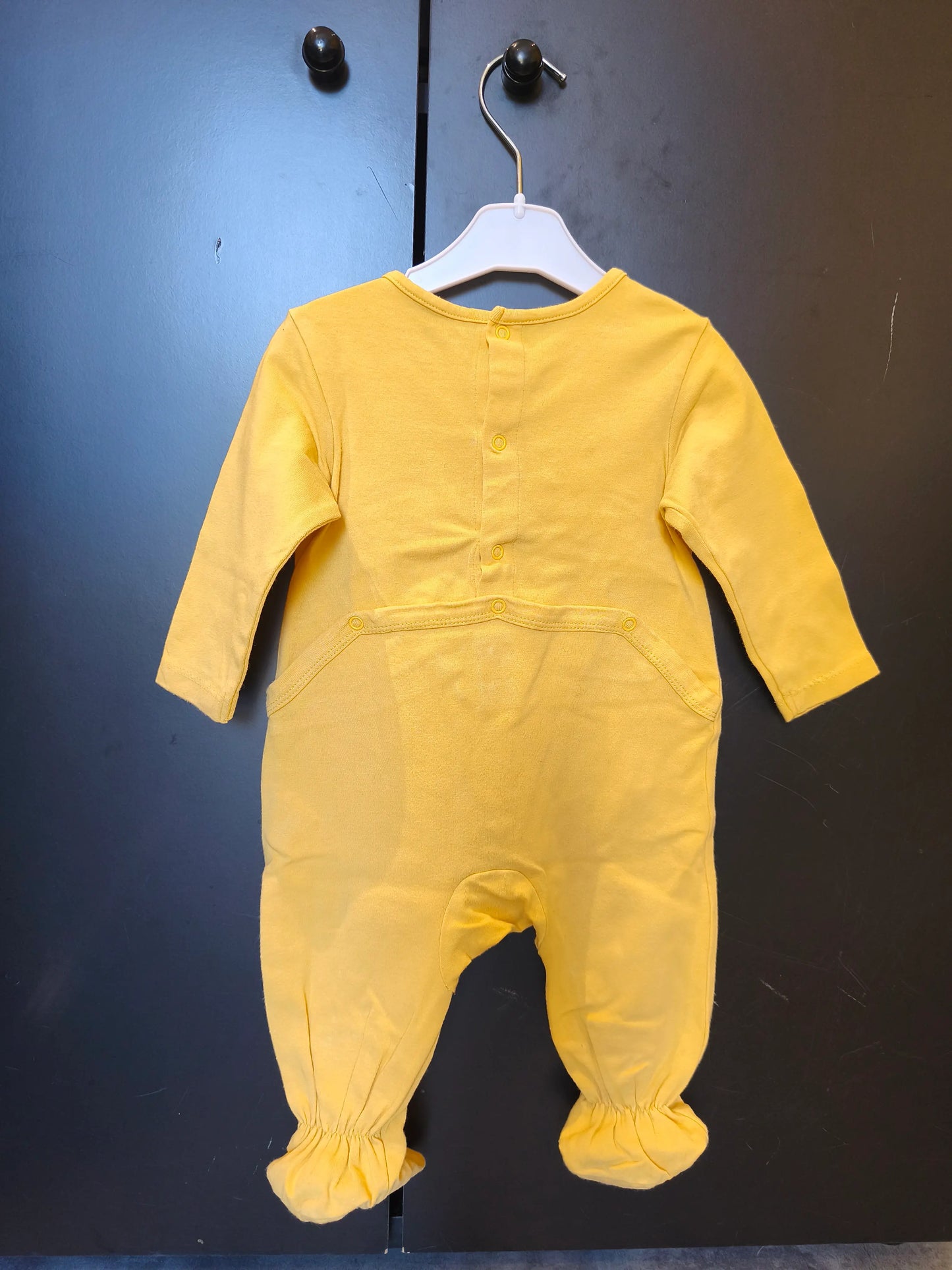 Grenouillère manches longues – Tête de lion – Jaune – 9 mois ref 255