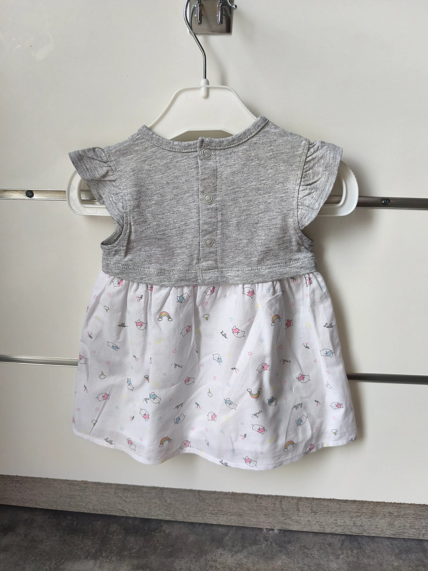 Robe gris chat 6 mois ref 674