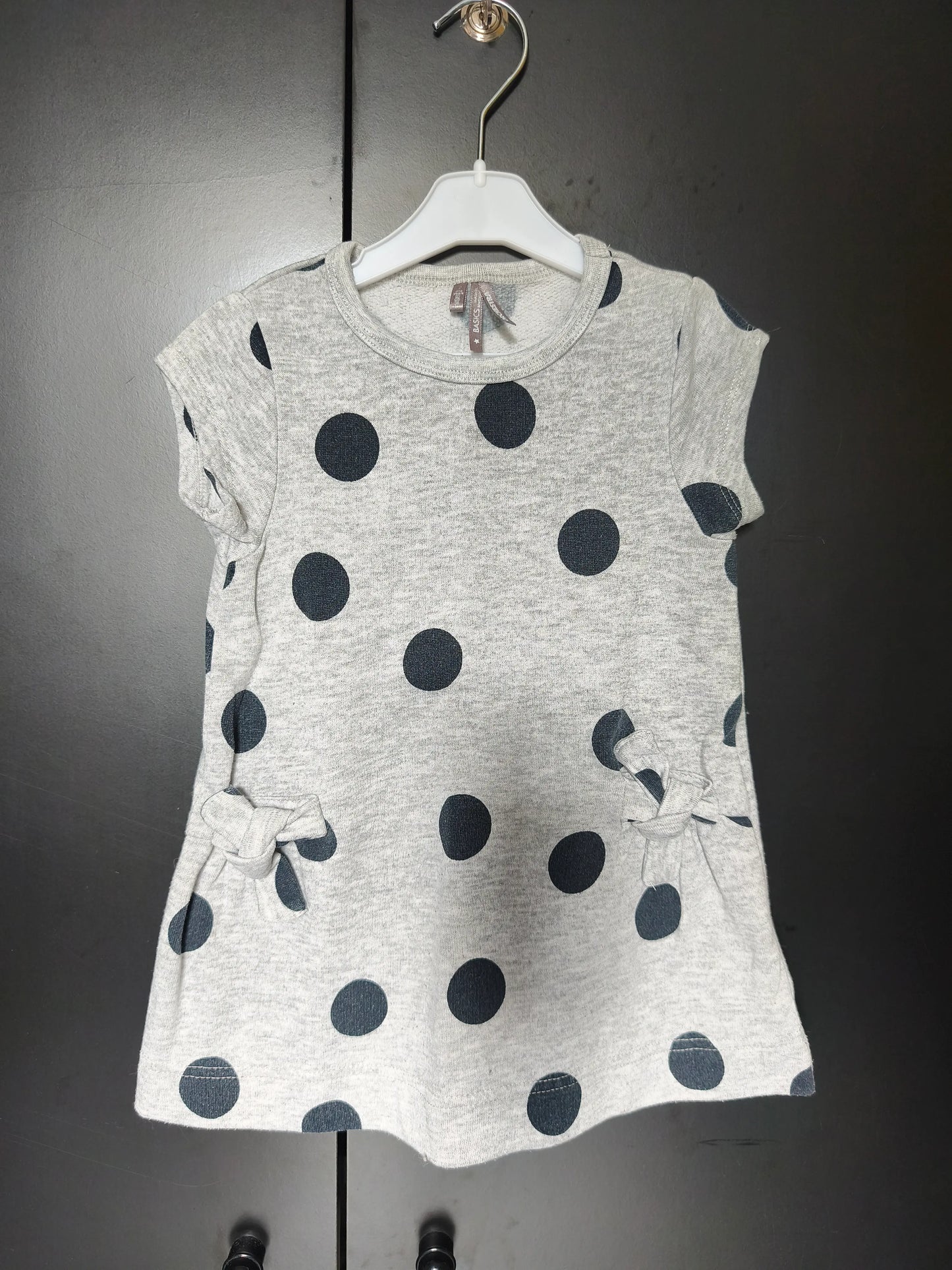 Robe grise à pois noirs – Orchestra 24 mois ref 420