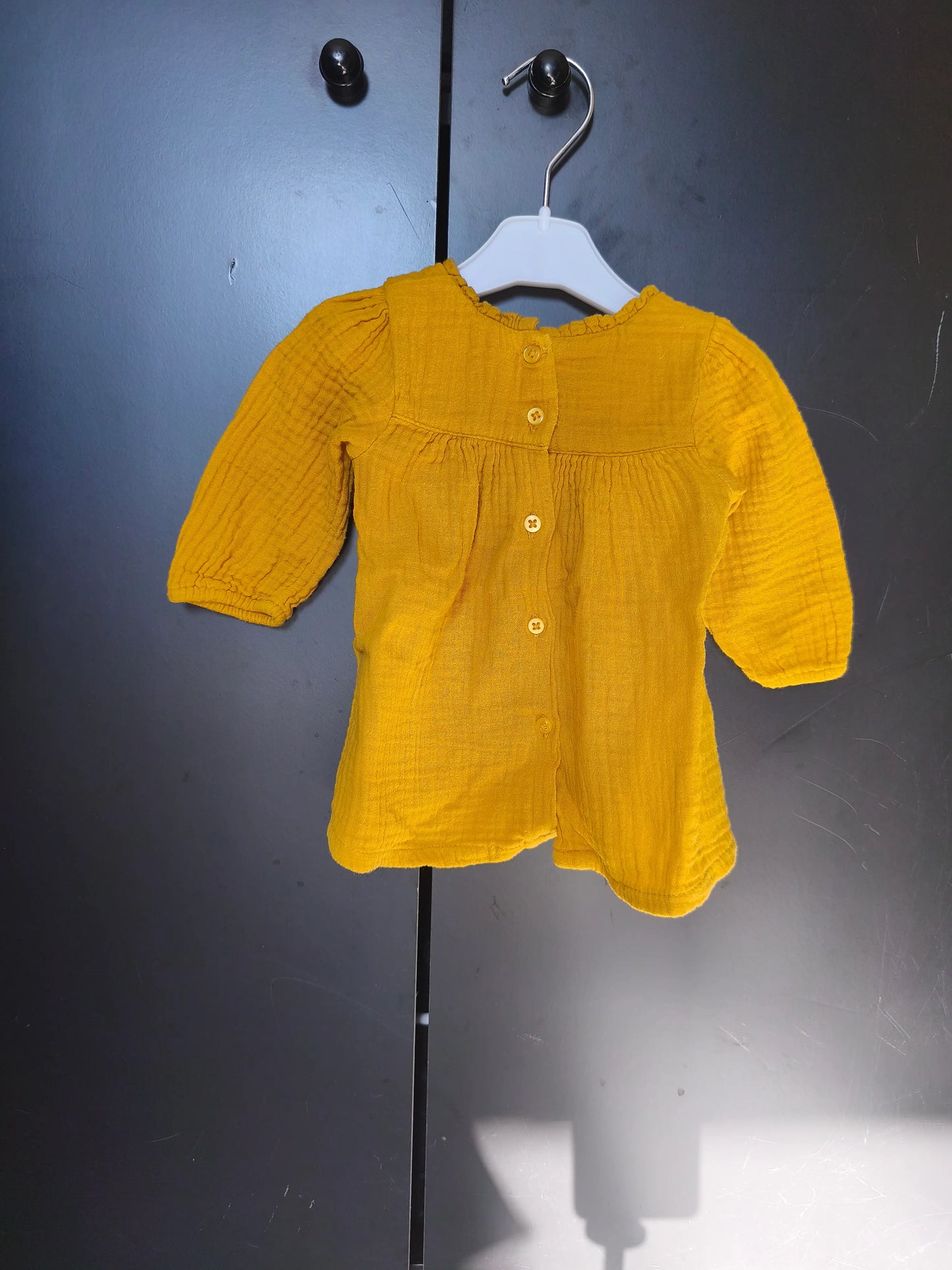 Robe Moutarde en Gaze de Coton – Broderie Pomme – Orchestra – 3 Mois ref 200