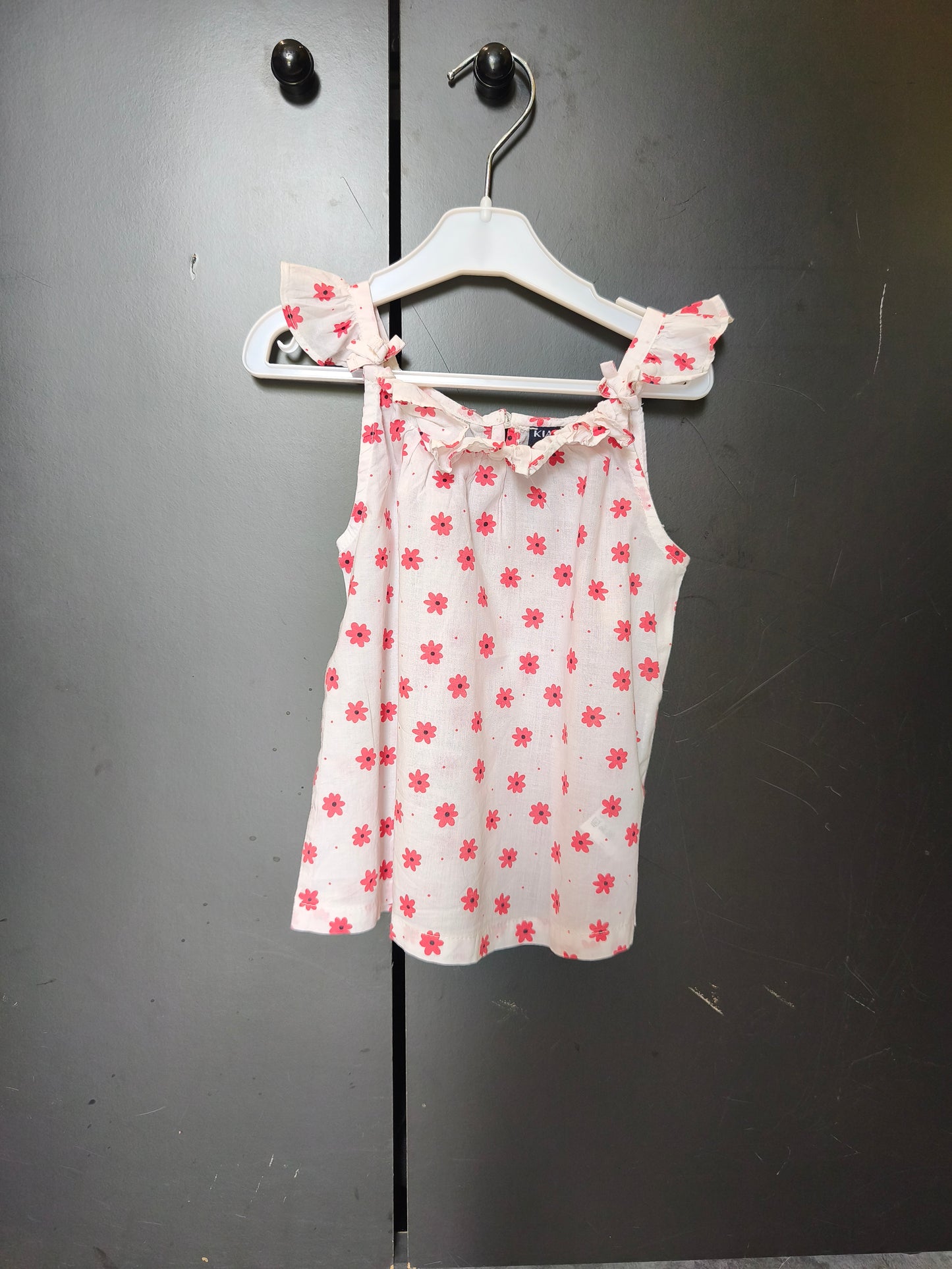 T-shirt manches courtes Kiabi 24 mois – blanc fleur rouge 🌸🤍 ref 139