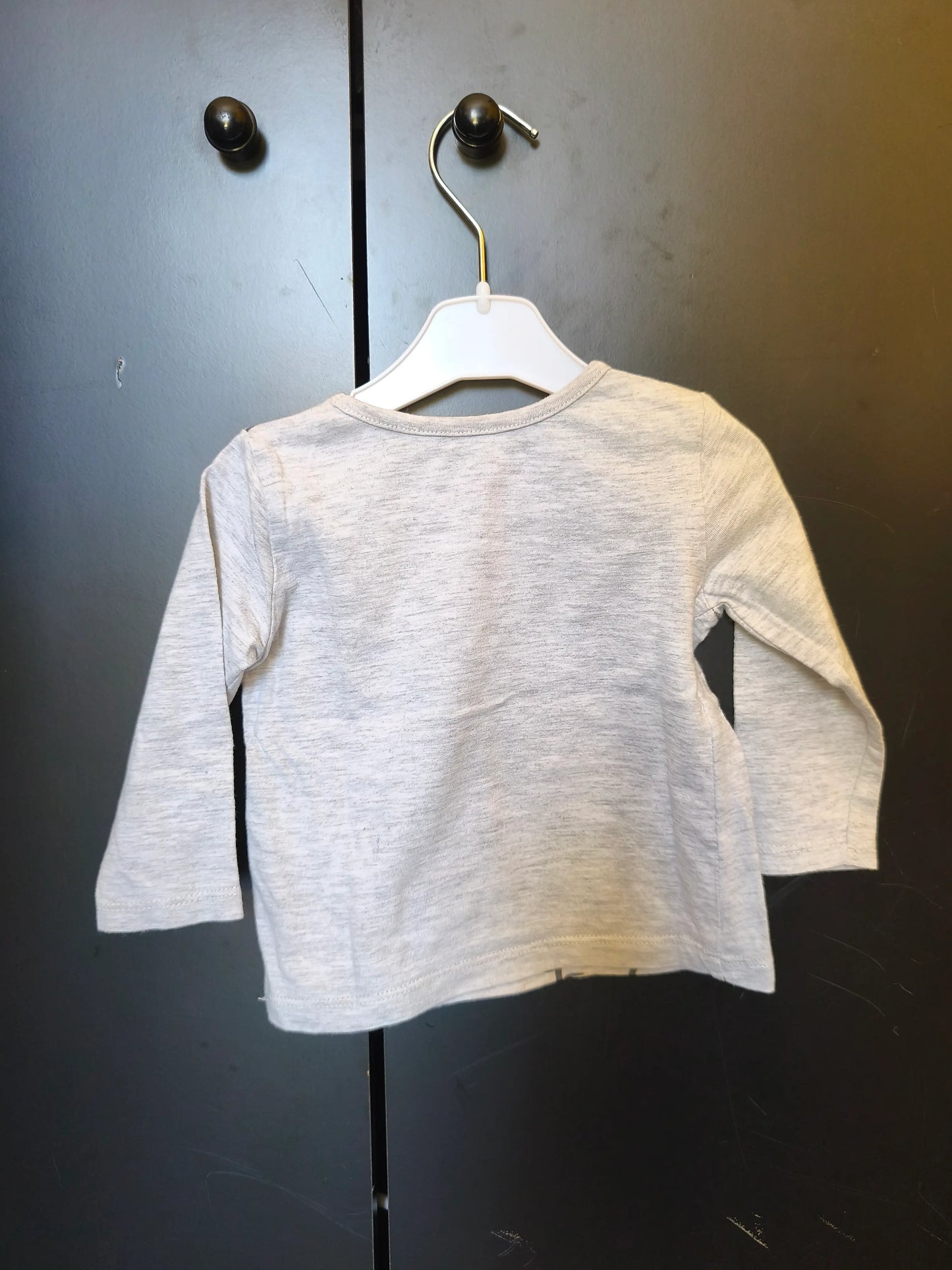 T-Shirt Gris Dumbo avec Étoiles Cuivrées – Disney Baby – 6 Mois ref 209