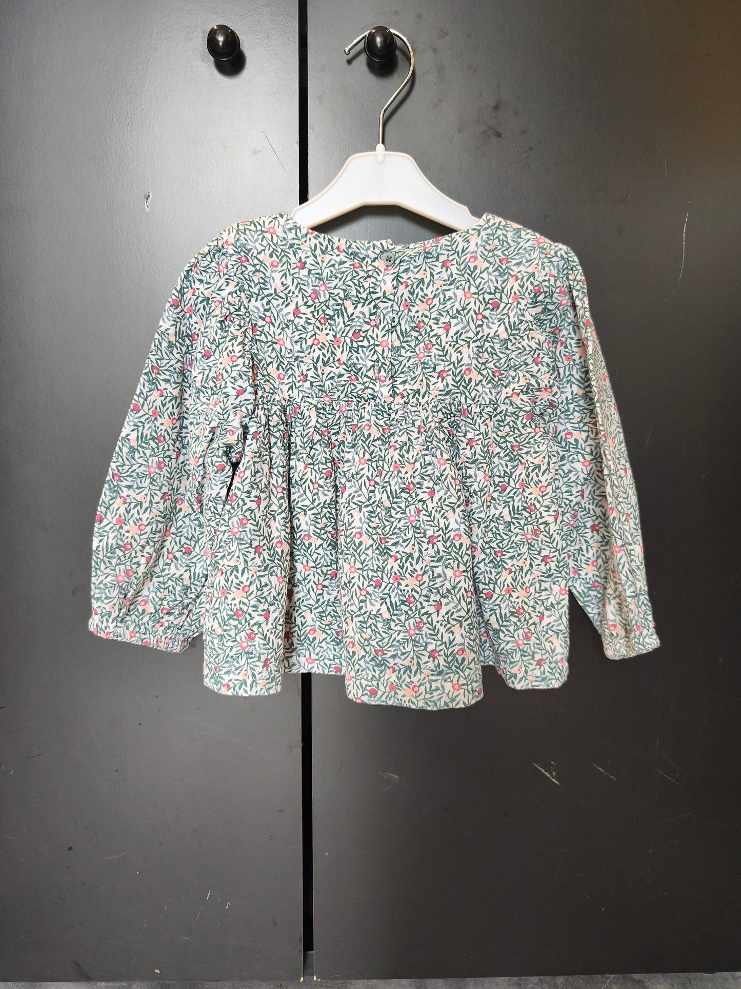T-shirt manches longues Verbaudet 18 mois – blanc motif liberty 🌿🌸 ref 122