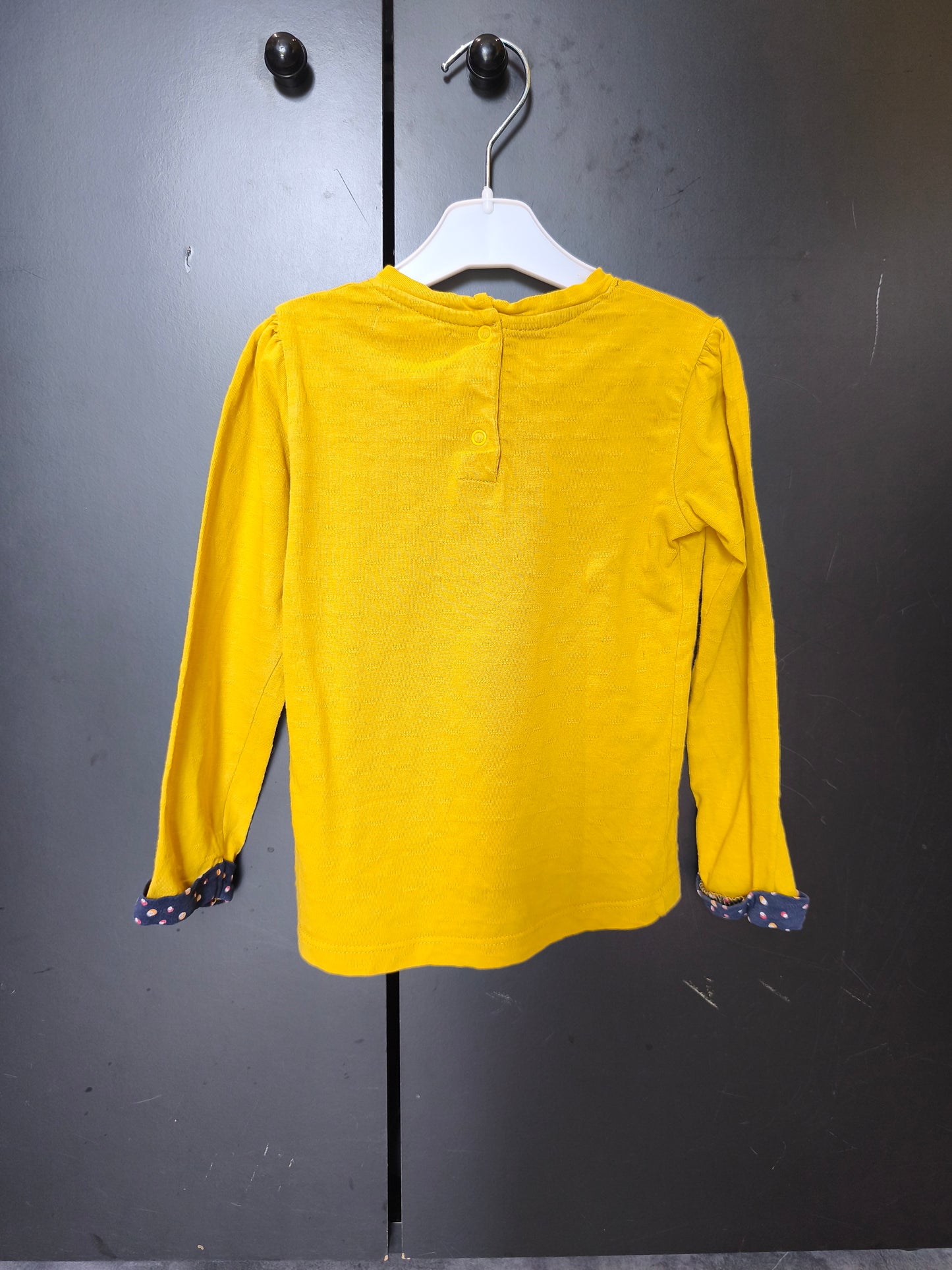 T-shirt manches longues Lulu Castagnette 24 mois – moutarde avec imprimé ours 🐻✨ ref 125