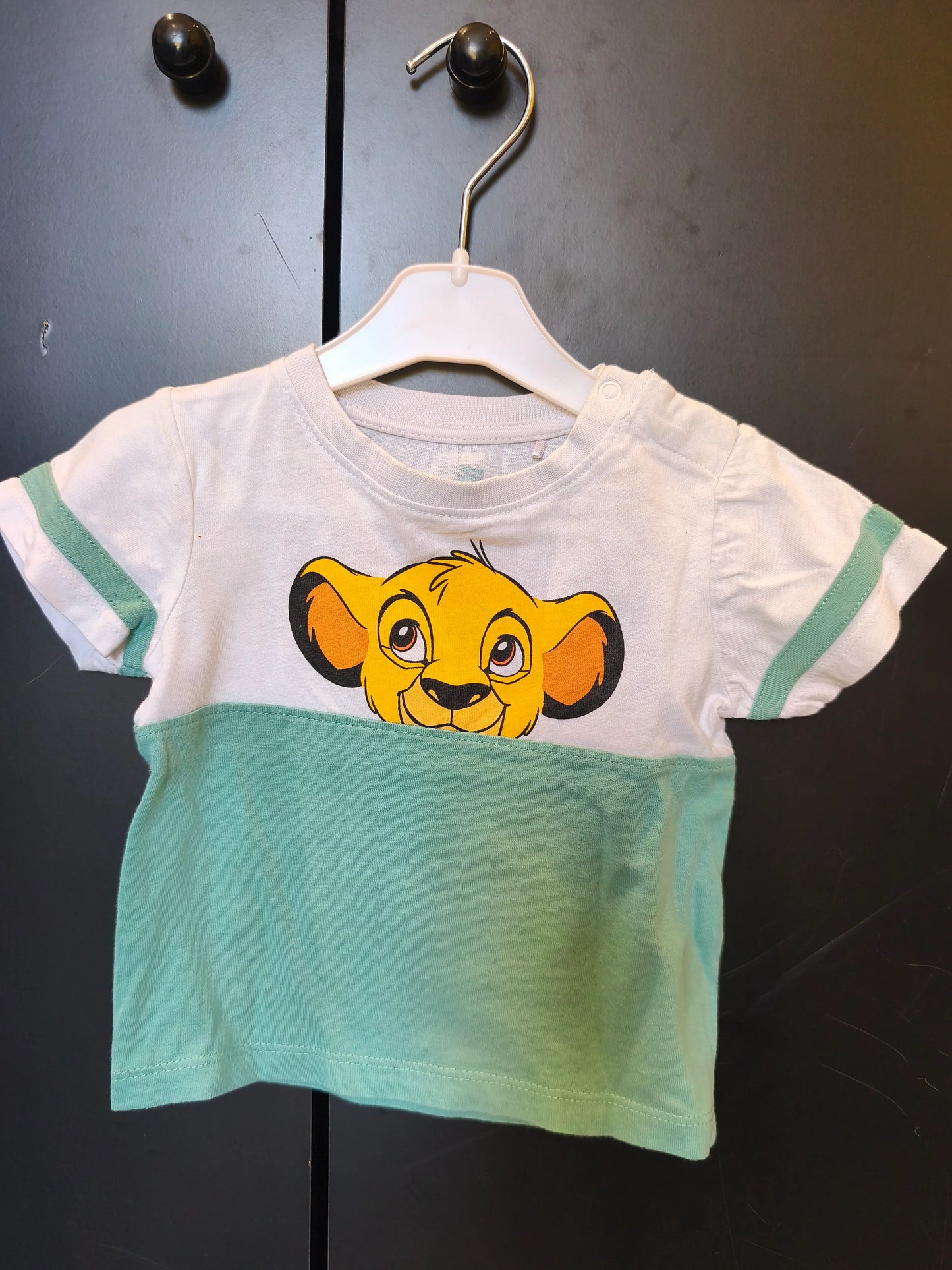 T-shirt Disney Baby Simba – Blanc & Vert – Orchestra – 9 mois ref 287