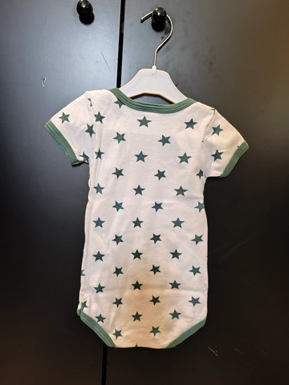 Body Blanc à Étoiles Vertes – Manches Courtes – Petit Bateau – 12 Mois ref 296