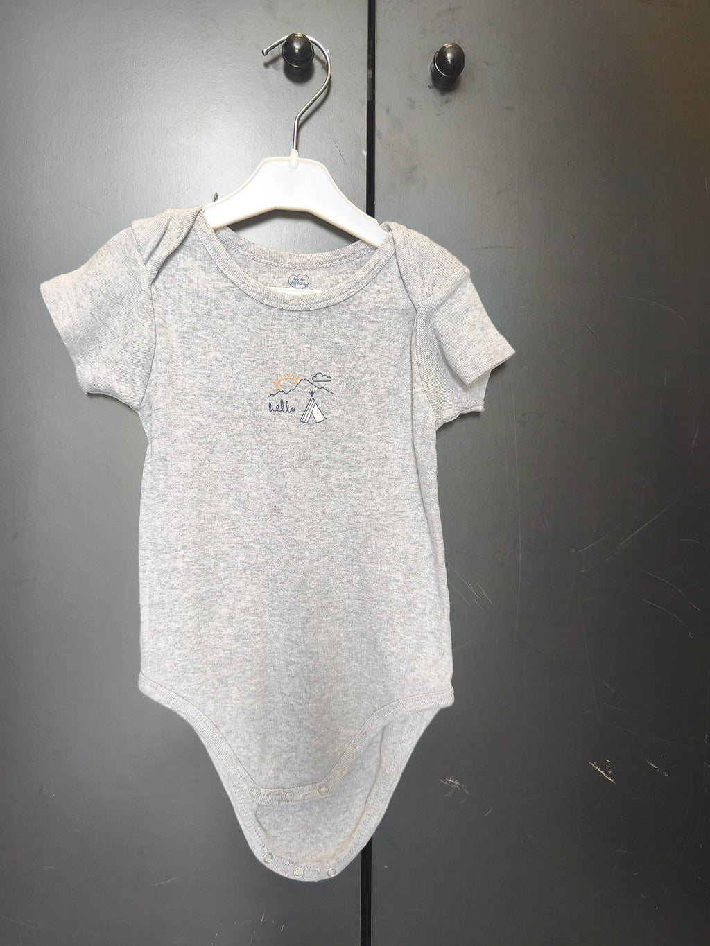 Body Mots d’Enfants 24 mois - Gris "Hello" & tipi, manches courtes, 100% coton