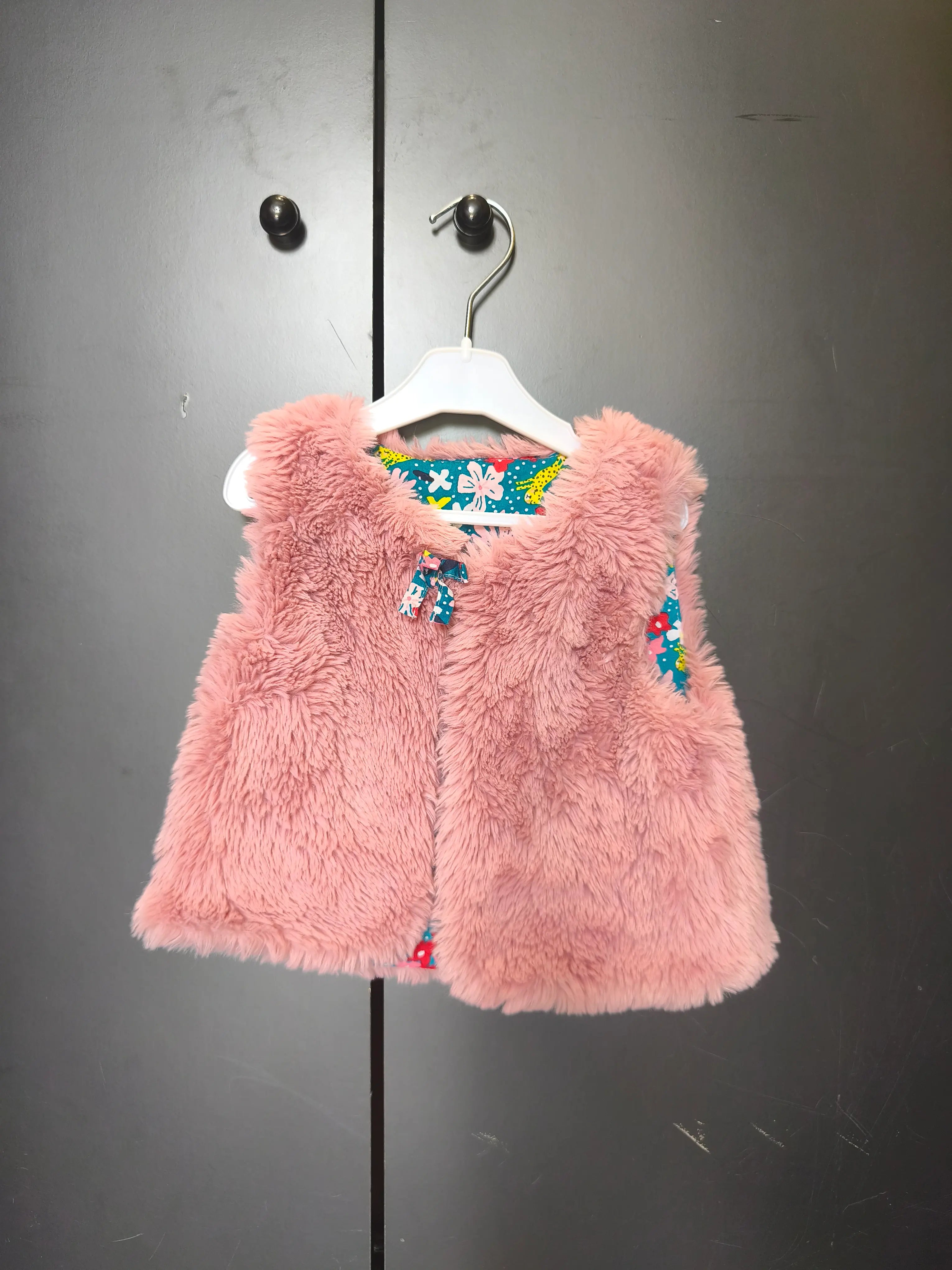 Cache-coeur rose à motif fleuri Tissaia 18 mois – Doux et coloré