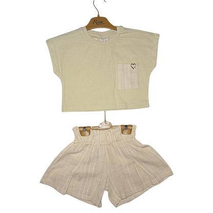Ensemble fille crème 2 pièces – T-shirt bijou cœur & short bouffant doré Little Stars
