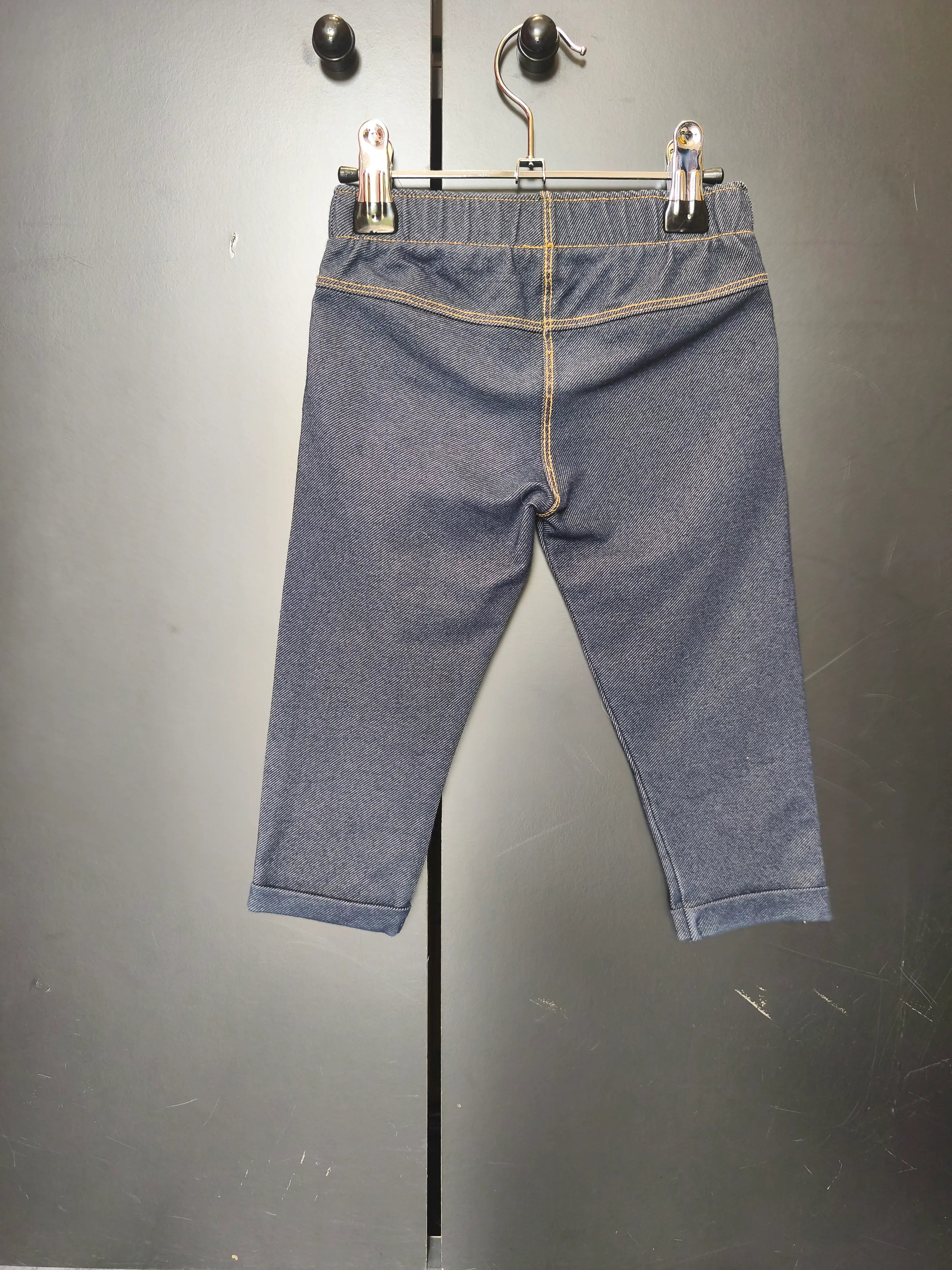 Legging bleu avec fausse poche avant Kiabi – Taille 24 mois