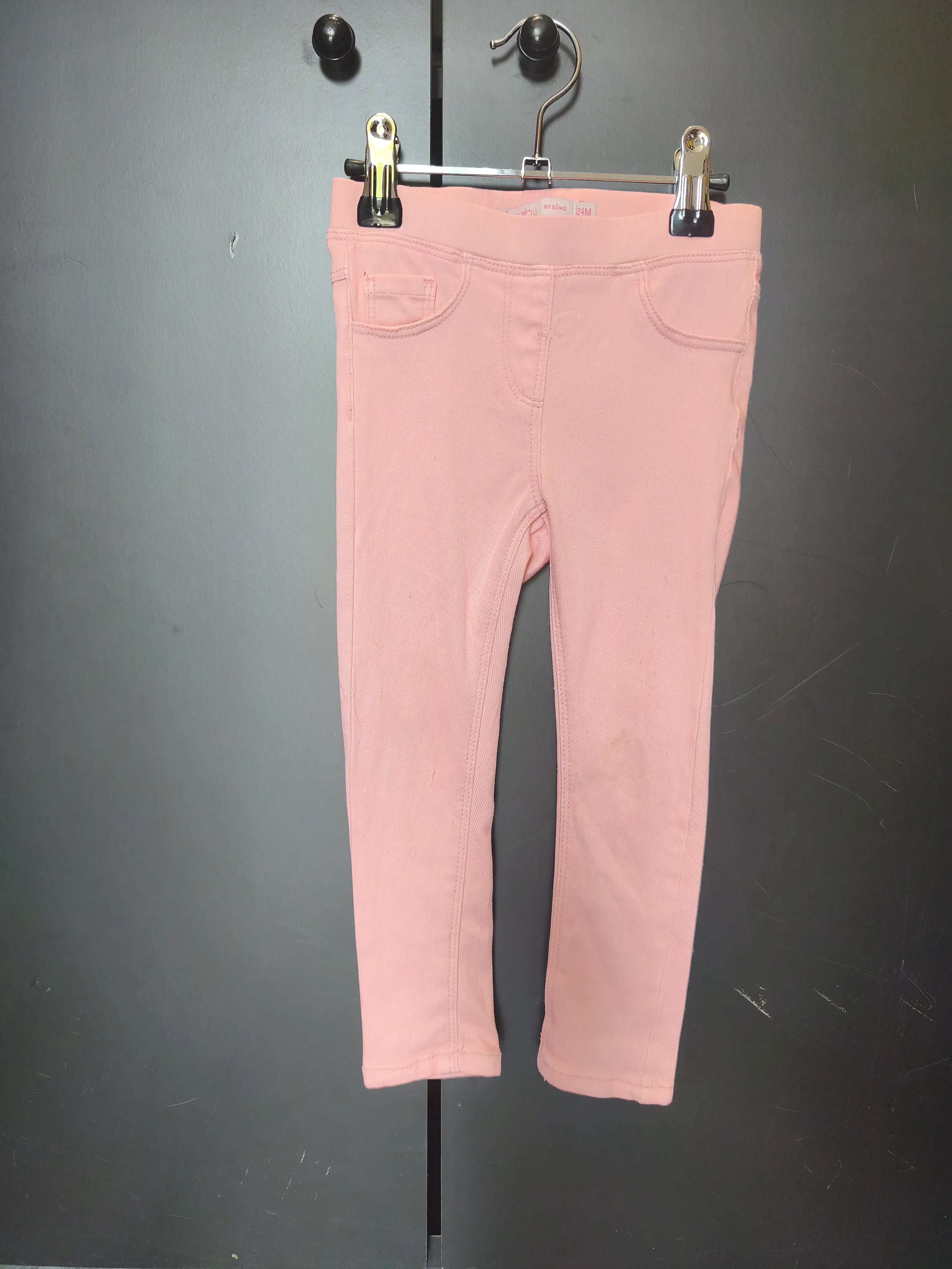 Legging slim rose avec fausses poches Gémo – Taille 24 mois