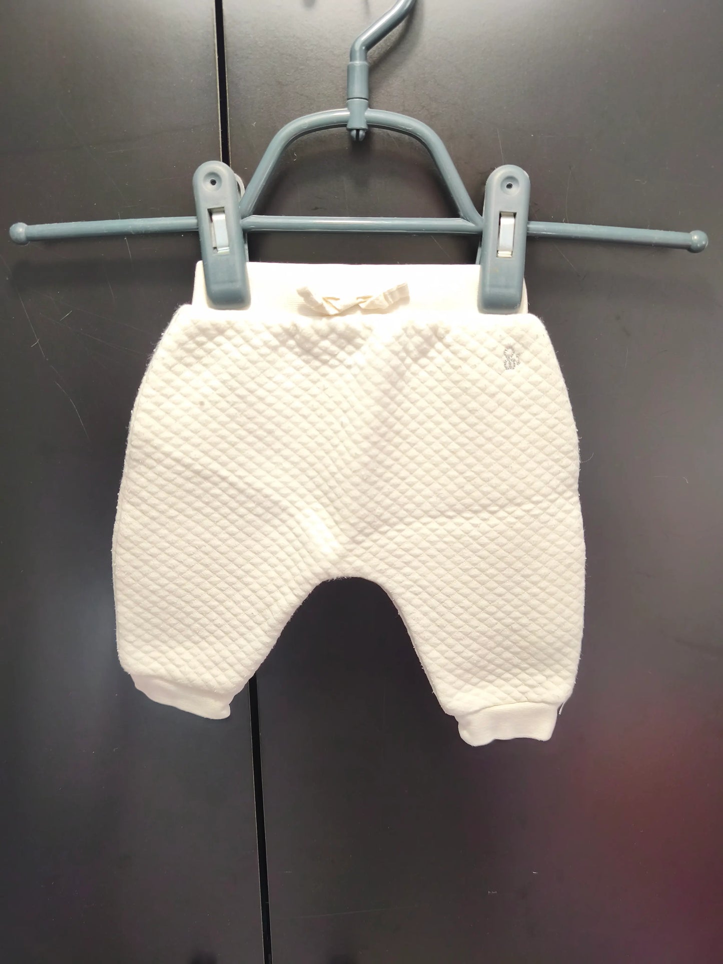 Pantalon Blanc Matelassé – 1 mois ref 609