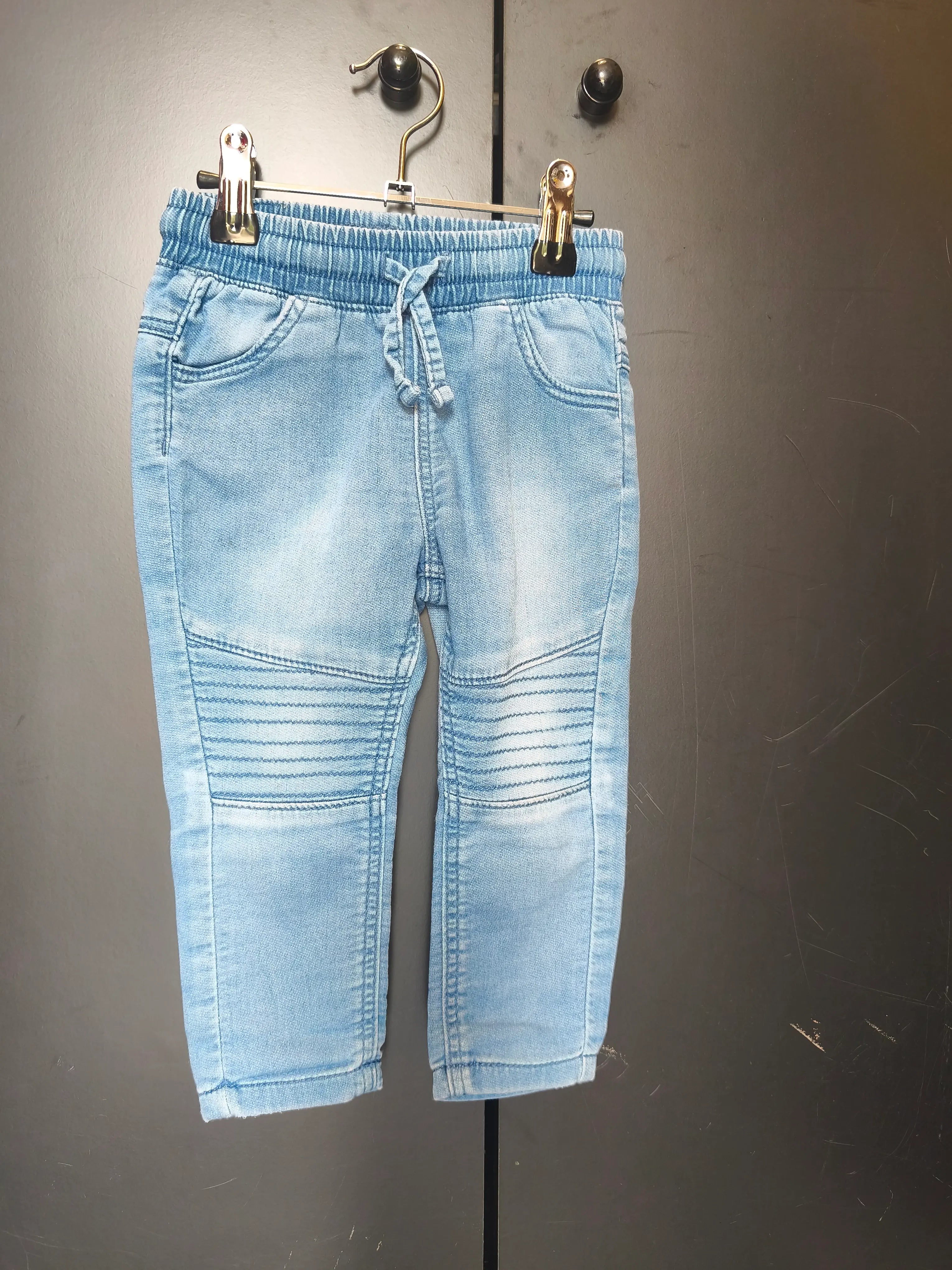 Pantalon Tape à l’Œil 18 mois - Imitation jean, genoux décorés, cordon de serrage