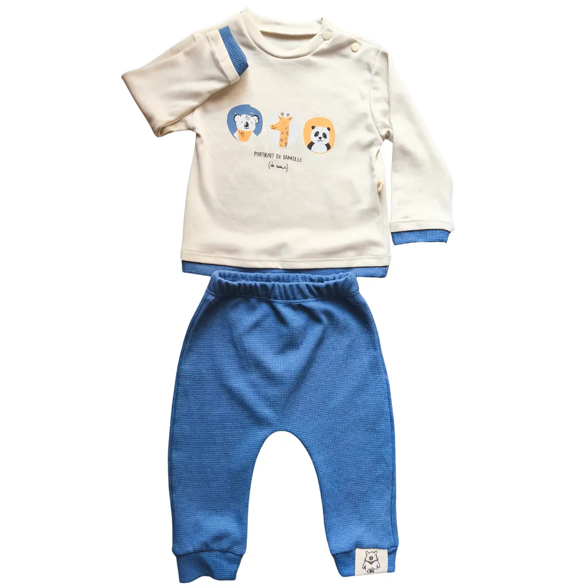 Pull animaux & pantalon bleu assorti