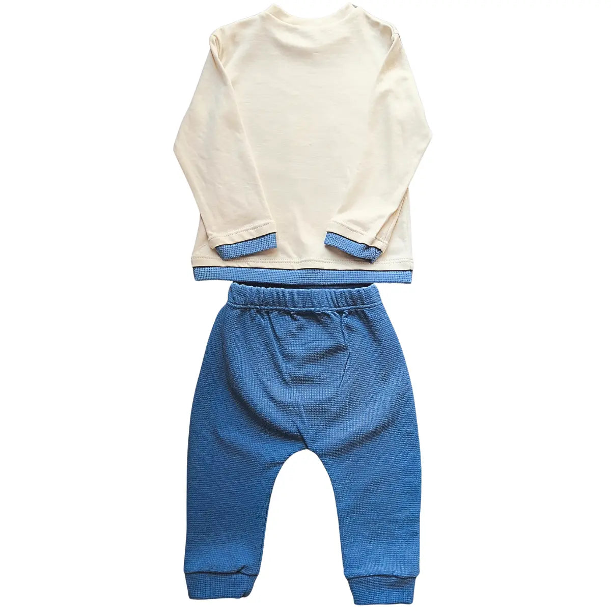 Pull animaux & pantalon bleu assorti