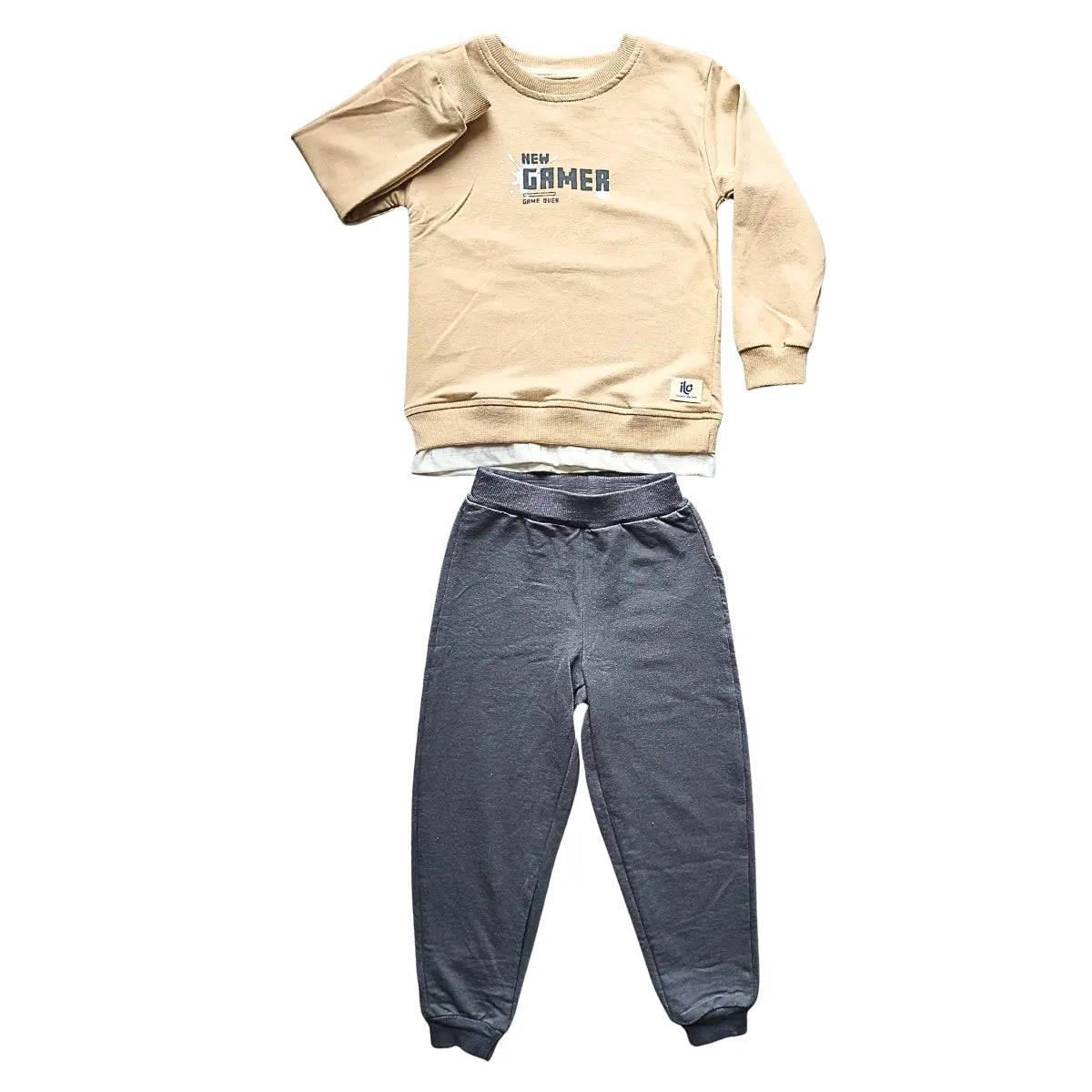 Pull "New Gamer" & pantalon gris