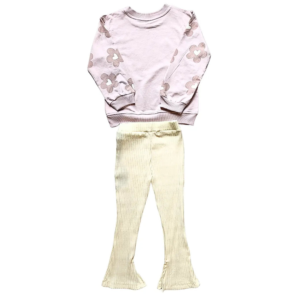 Pull violet & crème “Cute” & pantalon côtelé pattes d’eph