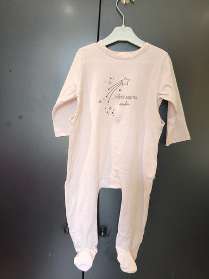 Grenouillère Rose Pastel "T’aimer jusqu’aux étoiles" – Mots d’Enfants – 12 Mois ref 313