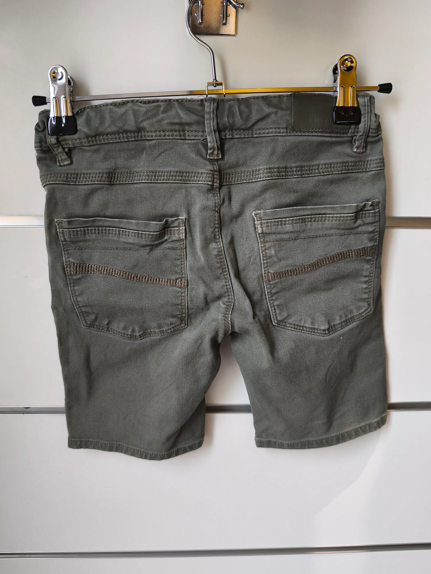 Short Court Gris 6 ans ref 660