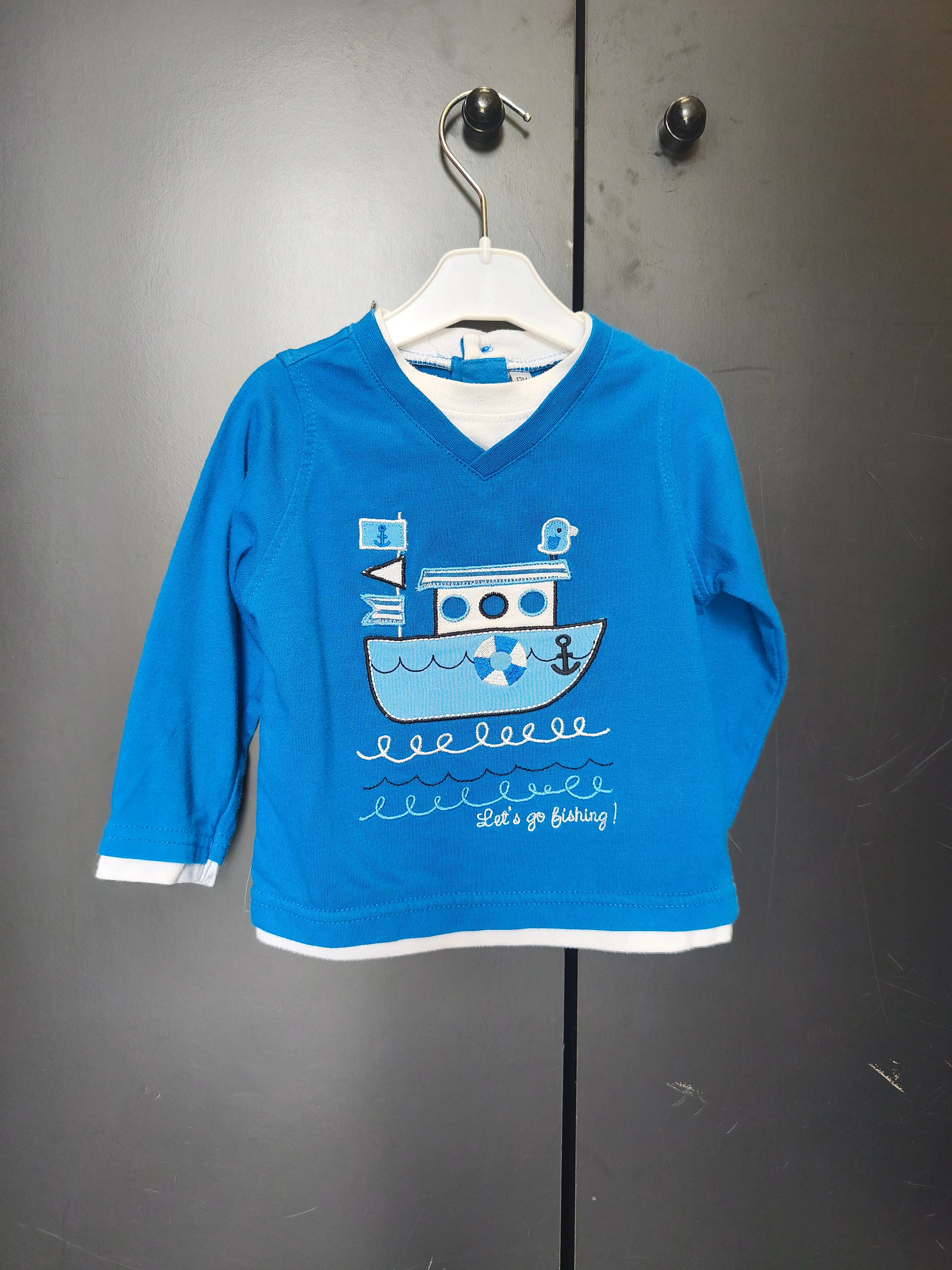 T-shirt bébé 12 mois - Bleu roi col V & broderie bateau, effet superposé