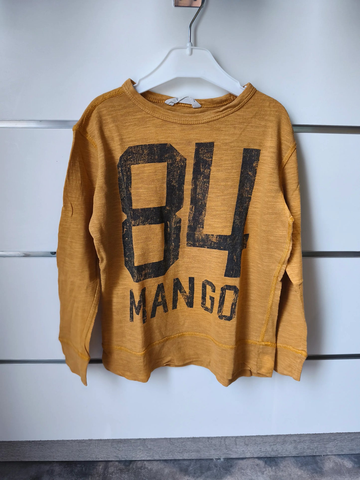 T-shirt Moutarde “84” 6 ans ref 663