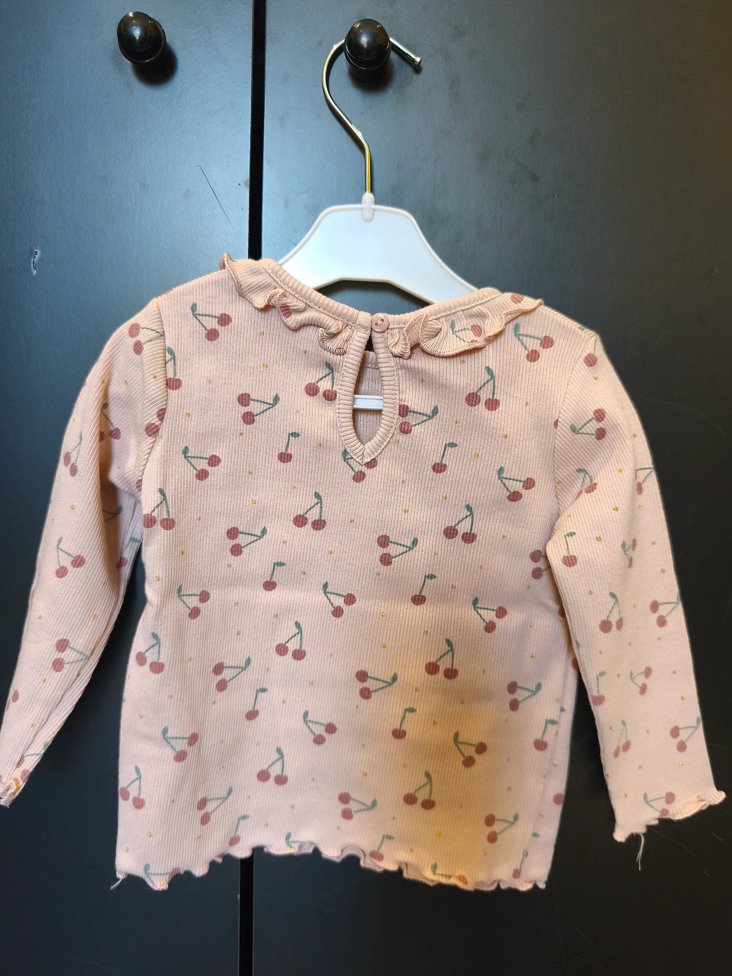 T-shirt Vieux Rose à Motif Cerises – Kiabi – 9 mois ref 284